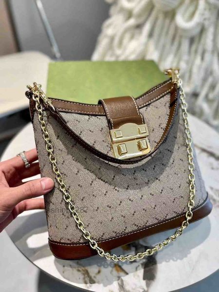 designer bags double 2022ss g up bucket bag embossed printing s-lock chain totes shoulder bag golden metal buckle womens drawstring with two
designer bags double 2022ss g up bucket bag embossed printing s-lock chain totes shoulder bag golden metal buckle womens drawstring with two