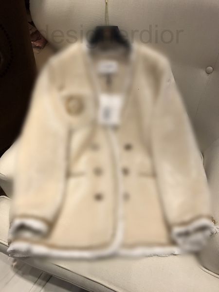 women's jackets designer family c's new merino fur integrated badge coat, Black;brown
women's jackets designer family c's new merino fur integrated badge coat, Black;brown