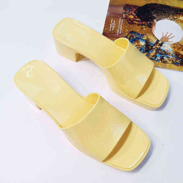 new g family slippers women's 2022beach thick heel square head slippers women wear out in summer and women's jelly slippers, Black
new g family slippers women's 2022beach thick heel square head slippers women wear out in summer and women's jelly slippers, Black