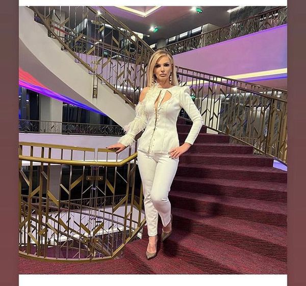 long sleeve stain feather prom dresses with jumpsuit peplum 2023 jewel neck women arabic occasion evening reception gown, Black
long sleeve stain feather prom dresses with jumpsuit peplum 2023 jewel neck women arabic occasion evening reception gown, Black