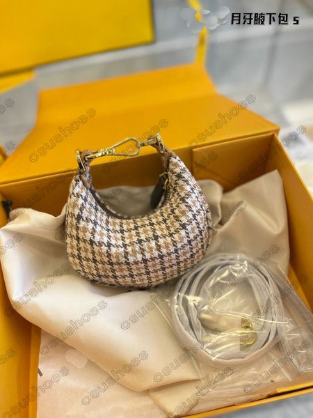 winner mini nano graphy bag beige wool plaid lafite straw chain hobo clutch roma half moon crossbody lady leather strap womens handbag desig
winner mini nano graphy bag beige wool plaid lafite straw chain hobo clutch roma half moon crossbody lady leather strap womens handbag desig