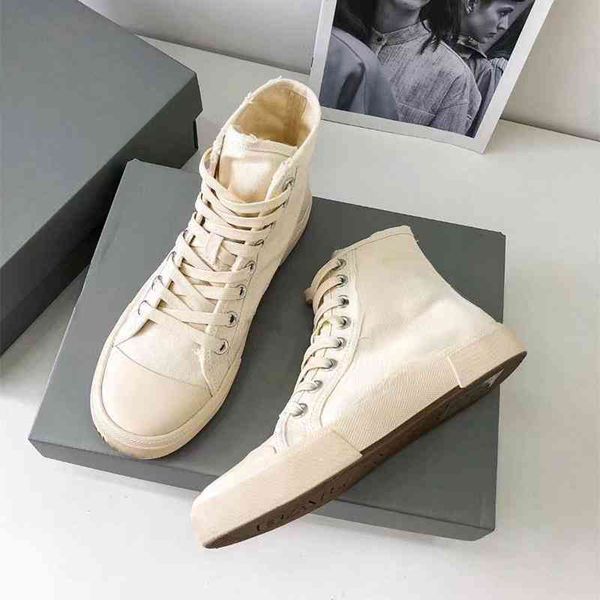 brand casual shoes designer design b home lovers shoes summer 2022 size 35-45, Black
brand casual shoes designer design b home lovers shoes summer 2022 size 35-45, Black