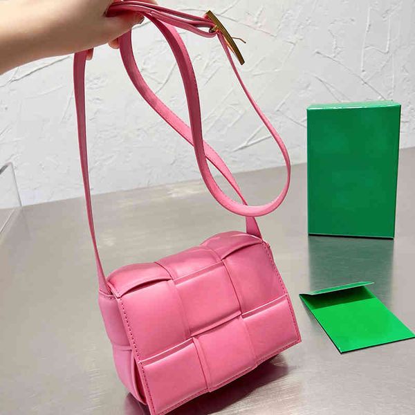 woven bag designer shoulder bag women beach handbag classic luxury mini crossbody bags ladies square pink purses totes 220909
woven bag designer shoulder bag women beach handbag classic luxury mini crossbody bags ladies square pink purses totes 220909
