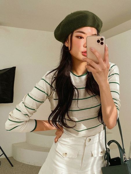 women's sweaters dazy striped pattern pointelle knit sweater g562#, White;black
women's sweaters dazy striped pattern pointelle knit sweater g562#, White;black
