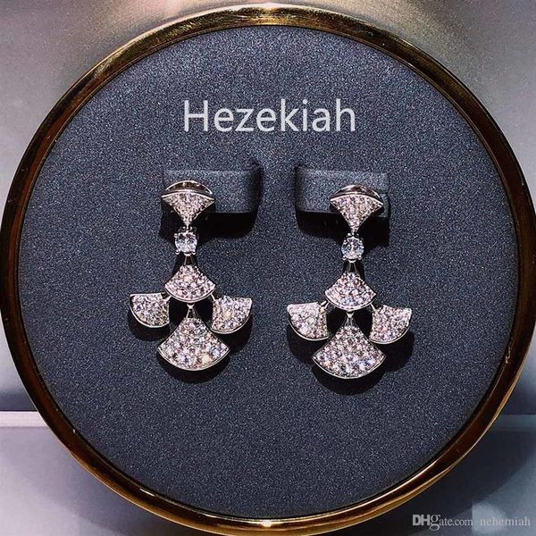 hezekiah 925 tremella needle luxury earrings french quality lady's party earrings dance party lady of fame wedding bridal ear256k, Golden
hezekiah 925 tremella needle luxury earrings french quality lady's party earrings dance party lady of fame wedding bridal ear256k, Golden
