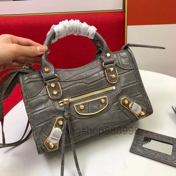 luxurys designer women's neo classic bag crocodile leather handle city bag five-color motorcycle bags handbag totes 2022
luxurys designer women's neo classic bag crocodile leather handle city bag five-color motorcycle bags handbag totes 2022
