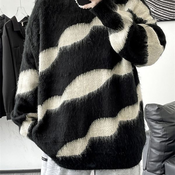 men s sweaters pfnw autumn and winter fashion casual color matching couple sweater loose large round neck pullover 12a4272 220908, White;black 
men s sweaters pfnw autumn and winter fashion casual color matching couple sweater loose large round neck pullover 12a4272 220908, White;black