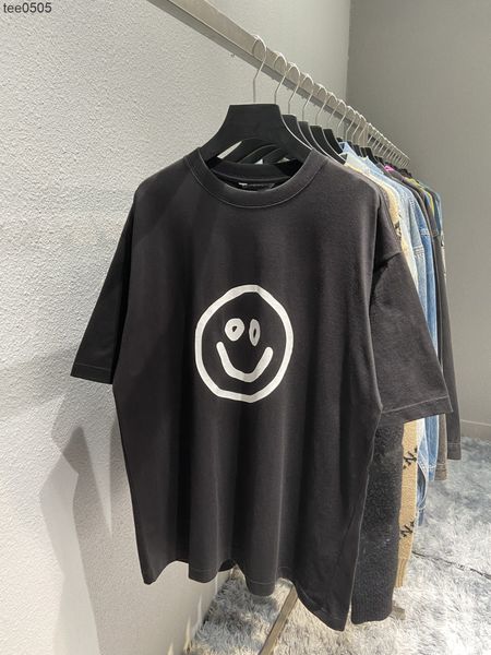 correct version luxury fashion luminous fluorescent smiling face print men's and women's os loose type short sleeve t-shirt, White;black
correct version luxury fashion luminous fluorescent smiling face print men's and women's os loose type short sleeve t-shirt, White;black