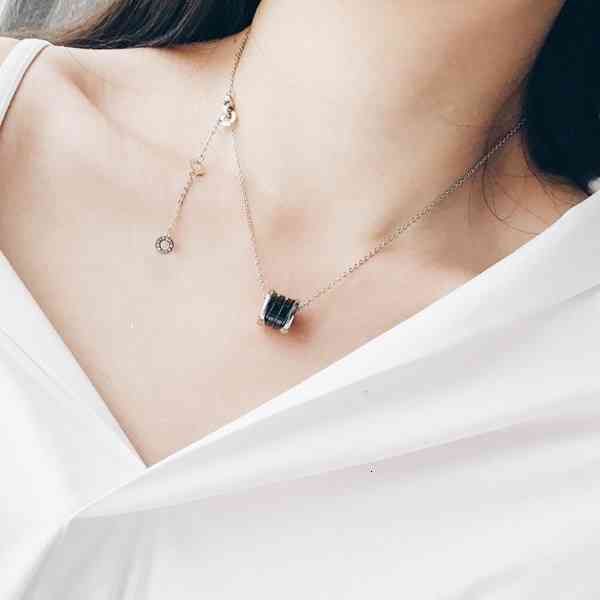 midi rings bulgars necklace jewelry japan and south korea black sp ceramic women's rose plated gold lock bone pendant versatile decorat, Silver 
midi rings bulgars necklace jewelry japan and south korea black sp ceramic women's rose plated gold lock bone pendant versatile decorat, Silver