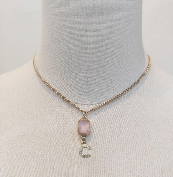 2022 luxury quality charm square shape pendant necklace with sparkly diamond and pink crystal beads have box stamp ps7185a, Golden
2022 luxury quality charm square shape pendant necklace with sparkly diamond and pink crystal beads have box stamp ps7185a, Golden