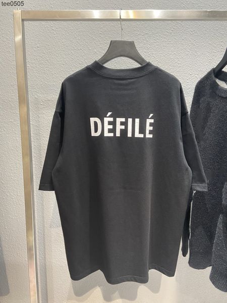 correct version summer new back defale letter print versatile men's and women's loose short sleeve t-shirt, White;black
correct version summer new back defale letter print versatile men's and women's loose short sleeve t-shirt, White;black