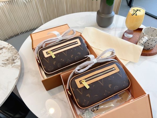 22s hollow handle bag new monograms style designer luxurious shoulder bag lady handbag luxury brand leather woman purses wholesale real leat
22s hollow handle bag new monograms style designer luxurious shoulder bag lady handbag luxury brand leather woman purses wholesale real leat