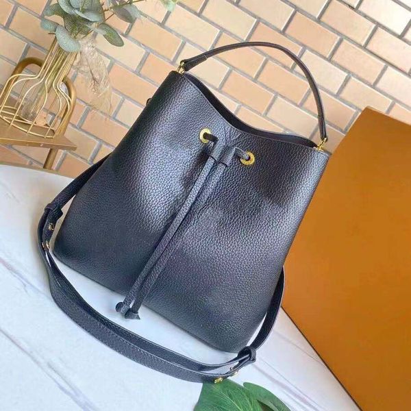 2022 high-quality designer famous genuine leather handbags neonoe shoulder bags leather bucket bag women flower printing crossbody purse
2022 high-quality designer famous genuine leather handbags neonoe shoulder bags leather bucket bag women flower printing crossbody purse