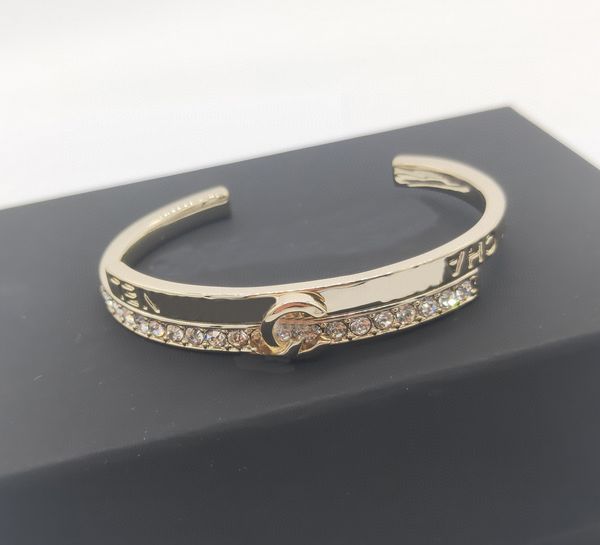luxury quality charm opened bracelet with diamond in 18k gold plated have box stamp words design ps7189a, Golden
luxury quality charm opened bracelet with diamond in 18k gold plated have box stamp words design ps7189a, Golden
