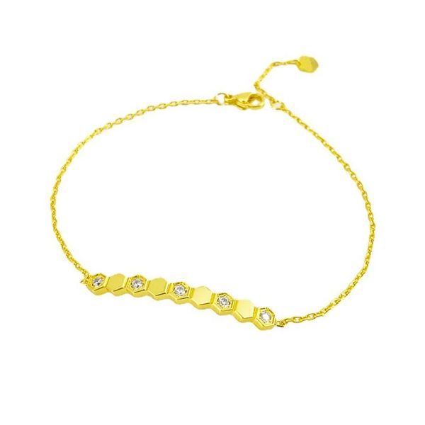 2022 new honeycomb designer charm bracelets 18k gold stainless steel fashion bracelet with shining crystal party wedding jewelry for wo223w, Golden;silver
2022 new honeycomb designer charm bracelets 18k gold stainless steel fashion bracelet with shining crystal party wedding jewelry for wo223w, Golden;silver