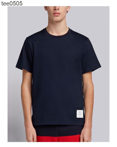 2022 new simple trend solid color hem split men and women lovers casual round neck short sleeve t-shirt, White;black
2022 new simple trend solid color hem split men and women lovers casual round neck short sleeve t-shirt, White;black