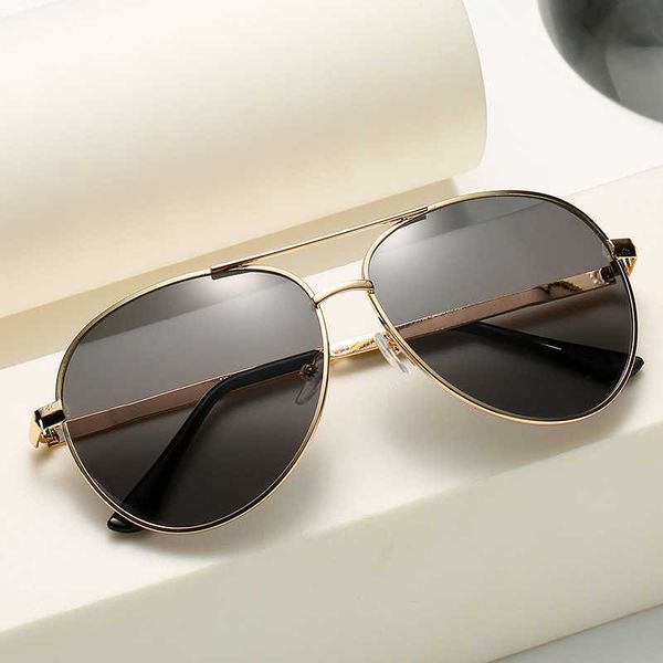 2022 polarized toad glasses mens metal sun fashion sun driving sun round frame, White;black
2022 polarized toad glasses mens metal sun fashion sun driving sun round frame, White;black