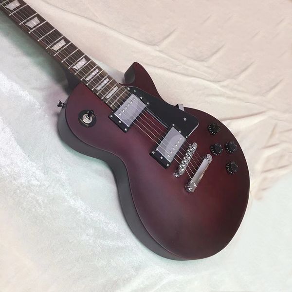 classic brand electric guitar matte brown appearance mahogany solid wood delivery to home.
classic brand electric guitar matte brown appearance mahogany solid wood delivery to home.