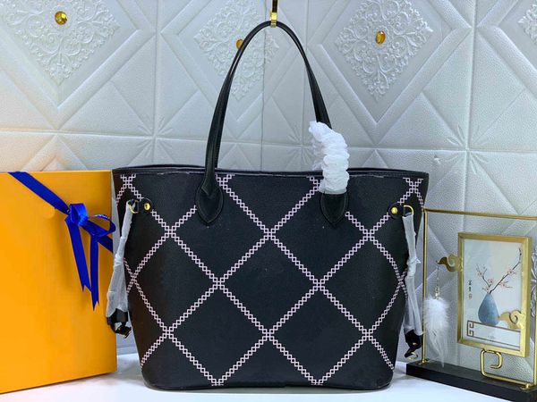 620s ening bag luxurys genuine leather medium tote embossing pattern designer shoulder bag chain handbags crossbody purse lady shopping bags
620s ening bag luxurys genuine leather medium tote embossing pattern designer shoulder bag chain handbags crossbody purse lady shopping bags