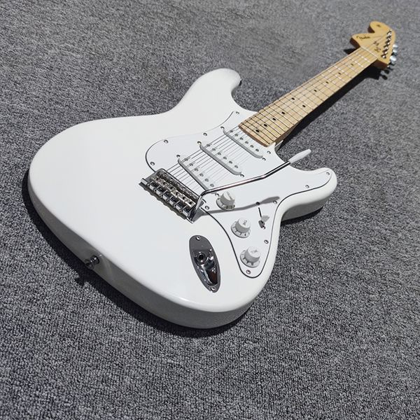 classic brand guitar single shake vibrato systemhigh-quality accessoriessmooth fingerboarddoor-to-door delivery.
classic brand guitar single shake vibrato systemhigh-quality accessoriessmooth fingerboarddoor-to-door delivery.