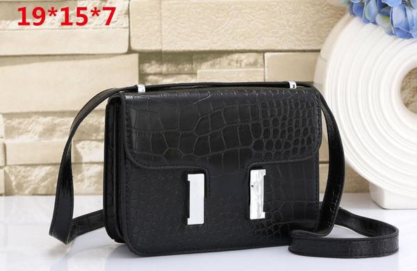 new fashion small square bag women's one shoulder messenger bag handbag women purse, Black;red
new fashion small square bag women's one shoulder messenger bag handbag women purse, Black;red