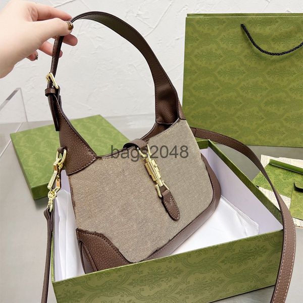 evening bags women handbags fashion designers bag classic ladies clutch shoulder-bag female purse horse-bit-bag canvas material
evening bags women handbags fashion designers bag classic ladies clutch shoulder-bag female purse horse-bit-bag canvas material