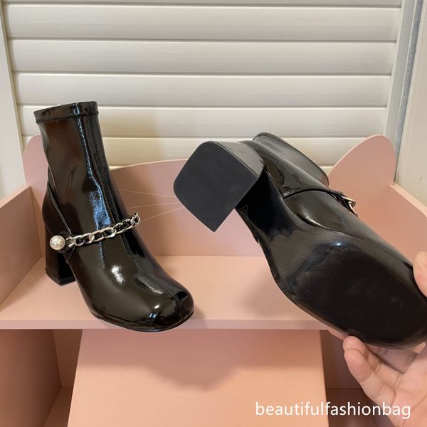 2022 high boots fashion luxury classic brand fully handmade pearl chain ankle boots shoes with a heel height of 6.5cm 35-40, Black
2022 high boots fashion luxury classic brand fully handmade pearl chain ankle boots shoes with a heel height of 6.5cm 35-40, Black