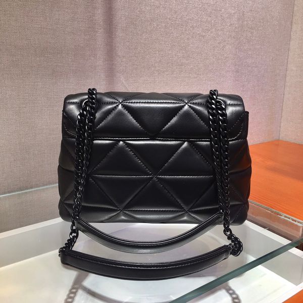 women's fashion bag genuine leather unique design big capacity shoulder handbag cell phone bag fine workmanship suitable for all occasi
women's fashion bag genuine leather unique design big capacity shoulder handbag cell phone bag fine workmanship suitable for all occasi