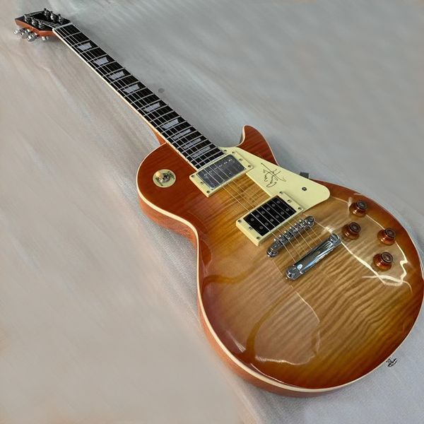 classic brand guitar made of selected quality wood unique pickup matching beautiful timbre delivery to home.
classic brand guitar made of selected quality wood unique pickup matching beautiful timbre delivery to home.