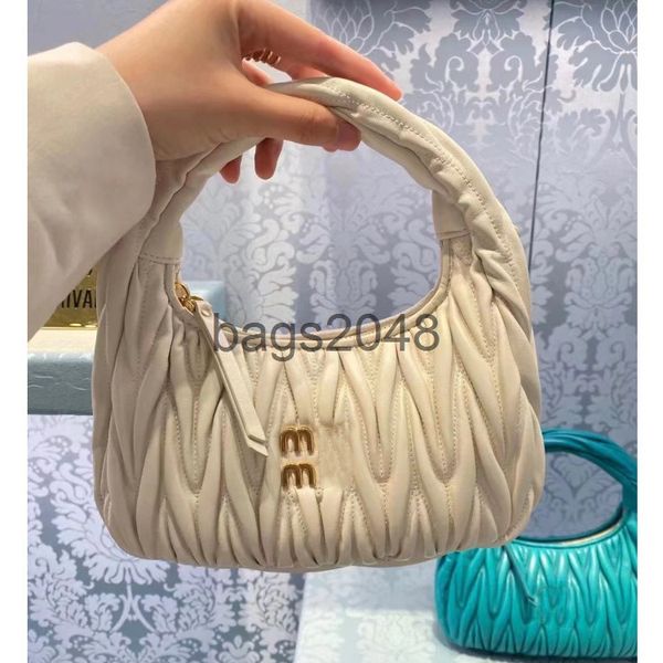 evening bags new m family womens bag wander fold hobo underarm handbag single shoulder portable dumpling in autumn and winter 2022
evening bags new m family womens bag wander fold hobo underarm handbag single shoulder portable dumpling in autumn and winter 2022