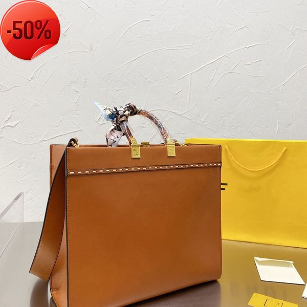 designer bags new home tote bag large capacity shopping single room msenger women's hand-held fashion white-collartote purses ladies ha
designer bags new home tote bag large capacity shopping single room msenger women's hand-held fashion white-collartote purses ladies ha