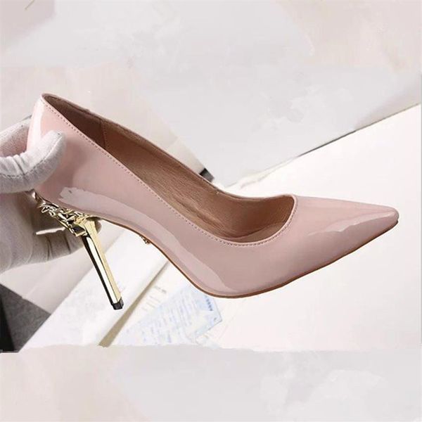 new fashion spring autumn pointed toe gold ladies office high heel shoes black white japaned leather dress shoes women's pumps wor236l
new fashion spring autumn pointed toe gold ladies office high heel shoes black white japaned leather dress shoes women's pumps wor236l