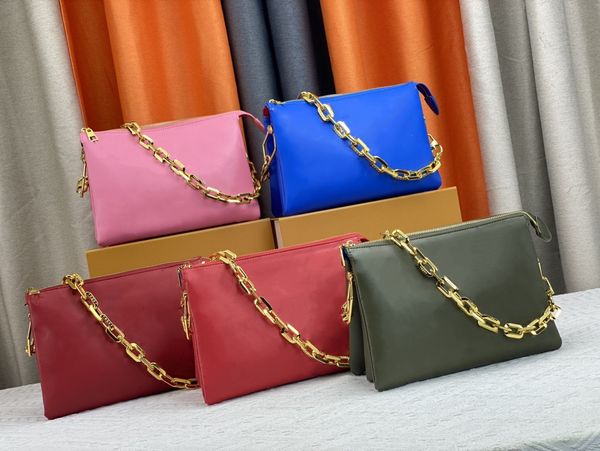sequins emboss chain coussin totes shoulder crossbody bags designer luxury handbags women messenger bag clutchs lady purses size26-20
sequins emboss chain coussin totes shoulder crossbody bags designer luxury handbags women messenger bag clutchs lady purses size26-20