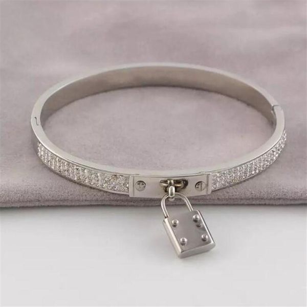 bling full crystal girl 17cm 18k gold rose silver diamond lock bangle femme boys letter black titanium steel bangles vintage love brace224d
bling full crystal girl 17cm 18k gold rose silver diamond lock bangle femme boys letter black titanium steel bangles vintage love brace224d