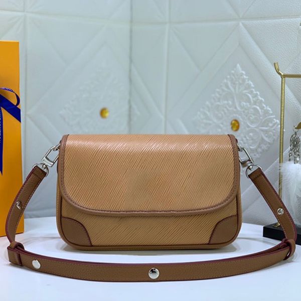 luxury designer bags leather ladies flap messenger bags original shoulder bag m59459 vintage cross grain urban handbag 24.5.15.5.9cm
luxury designer bags leather ladies flap messenger bags original shoulder bag m59459 vintage cross grain urban handbag 24.5.15.5.9cm