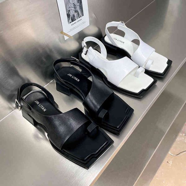 thick heel slippers square head women's clip foot roman cool slippers summer open toe design sense niche beach shoes mket, Black
thick heel slippers square head women's clip foot roman cool slippers summer open toe design sense niche beach shoes mket, Black