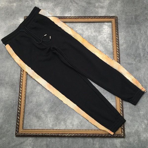 22ss mens pants burb designer trousers bb plaid stitching sweatpants men women loose casual pantss, Black
22ss mens pants burb designer trousers bb plaid stitching sweatpants men women loose casual pantss, Black