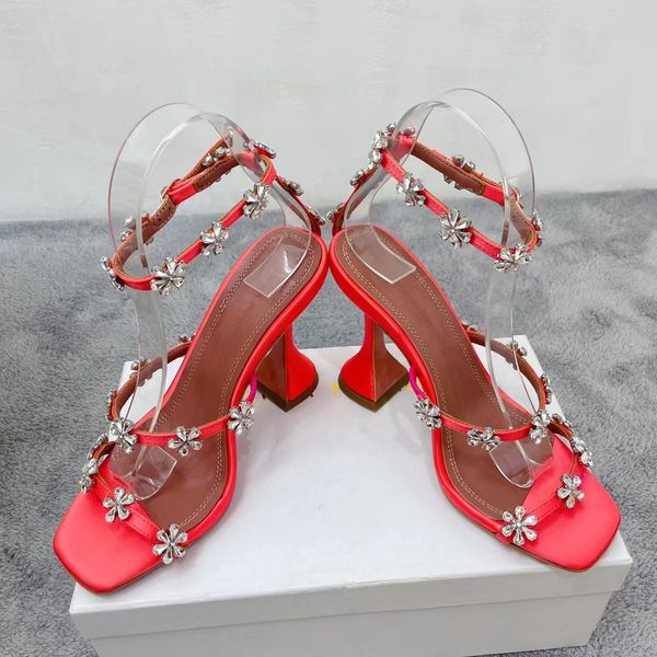 sandals amina muaddi high-heeled women's rhinestone flower decoration silk snap buckle square head high heels designer 10cm red purple, Black
sandals amina muaddi high-heeled women's rhinestone flower decoration silk snap buckle square head high heels designer 10cm red purple, Black