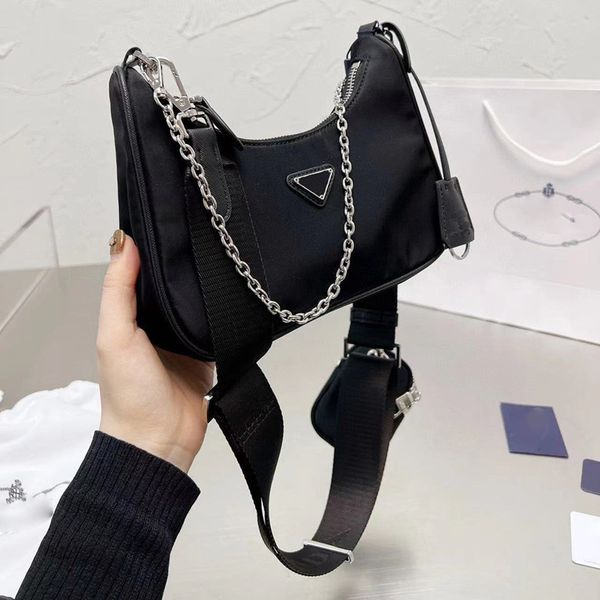 high-quality luxury brand three-in-one men's and women's handbags slung shoulder bags
high-quality luxury brand three-in-one men's and women's handbags slung shoulder bags
