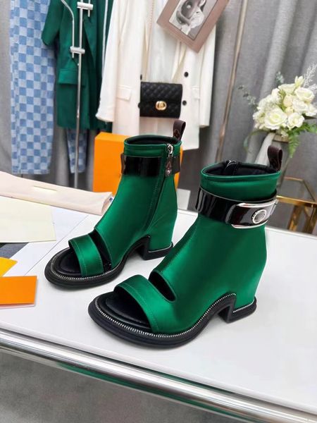 european designer women's short boots sandal boots real silk classic sewing shoes leather letter decoration thick high heel fashion tas, Black
european designer women's short boots sandal boots real silk classic sewing shoes leather letter decoration thick high heel fashion tas, Black