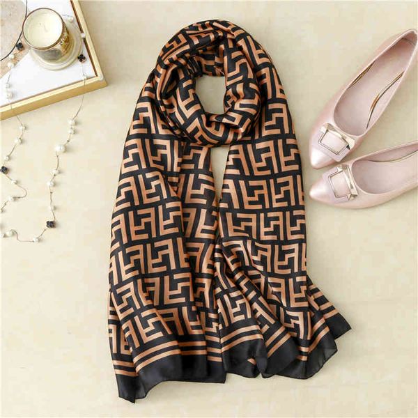 design spring and autumn korean printed imitation silk scarf female sunscreen long decorative shawl summer live broadcast, Black;purple
design spring and autumn korean printed imitation silk scarf female sunscreen long decorative shawl summer live broadcast, Black;purple