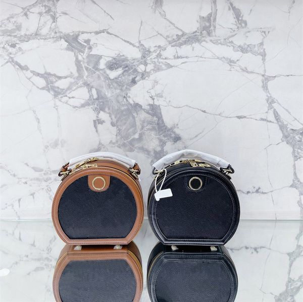 crossbody bag men and women handbags round cake bag classic old flower fashion shoulder bags designer two-color size 18cm
crossbody bag men and women handbags round cake bag classic old flower fashion shoulder bags designer two-color size 18cm
