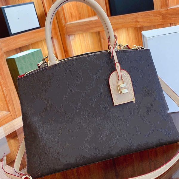 2022 fashion outdoor ladies totes bags onthego classic embossed cheetah print design large capacity women handbags leopard purse tote
2022 fashion outdoor ladies totes bags onthego classic embossed cheetah print design large capacity women handbags leopard purse tote