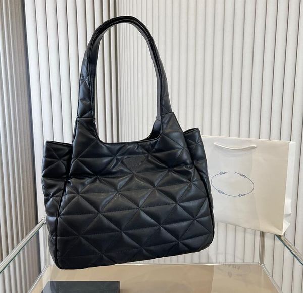 tote bag black triangle nylontote bag soft leather large capacity shopping bag fashion black shoulder handbag women's purse
tote bag black triangle nylontote bag soft leather large capacity shopping bag fashion black shoulder handbag women's purse