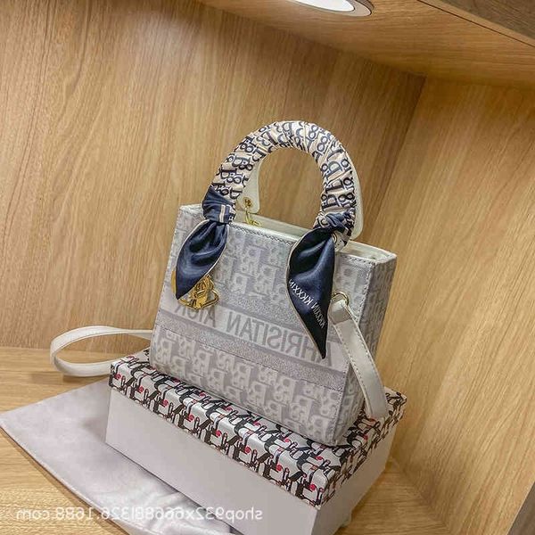 designers handbags canvas portable new diana 2021 lady bags women's fashion style shoulder small square evening
designers handbags canvas portable new diana 2021 lady bags women's fashion style shoulder small square evening
