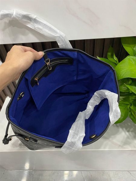 designers leather handbags women shoulder bags with wallet composite bag purse lady totes 2pcs set m40156259d
designers leather handbags women shoulder bags with wallet composite bag purse lady totes 2pcs set m40156259d