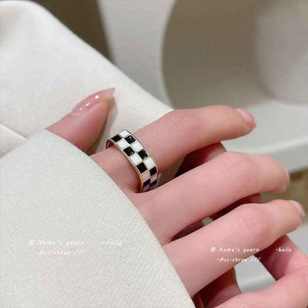 fashion personality square chessboard ring female 2021 new fashion high sense temperament index for woman gils finger jewellery, Golden;silver
fashion personality square chessboard ring female 2021 new fashion high sense temperament index for woman gils finger jewellery, Golden;silver