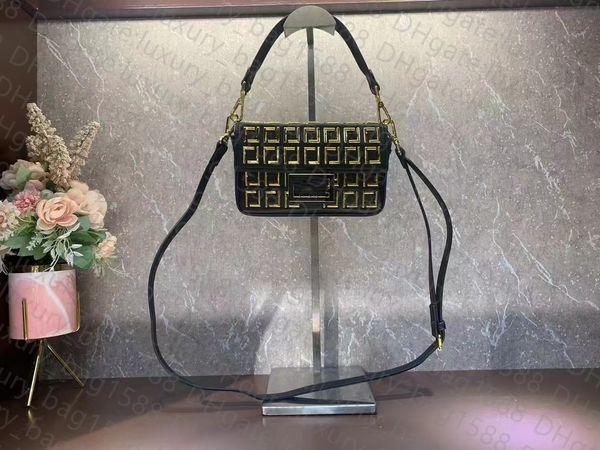 women bag co-branded medusa head single shoulder f pattern imported cowhide fashion crossbody bag designer 2022 handbag
women bag co-branded medusa head single shoulder f pattern imported cowhide fashion crossbody bag designer 2022 handbag