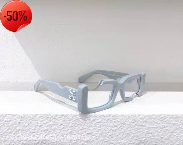 designer sunglasses off new ow40006u broken hole sunglass with red grass on each net, White;black
designer sunglasses off new ow40006u broken hole sunglass with red grass on each net, White;black