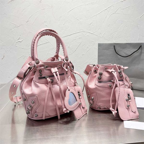 bags cagole designer le xs bucket bag arena leather aged-silver hardware handbag removable heart mirror rivet decoration crossbody shoulde
bags cagole designer le xs bucket bag arena leather aged-silver hardware handbag removable heart mirror rivet decoration crossbody shoulde